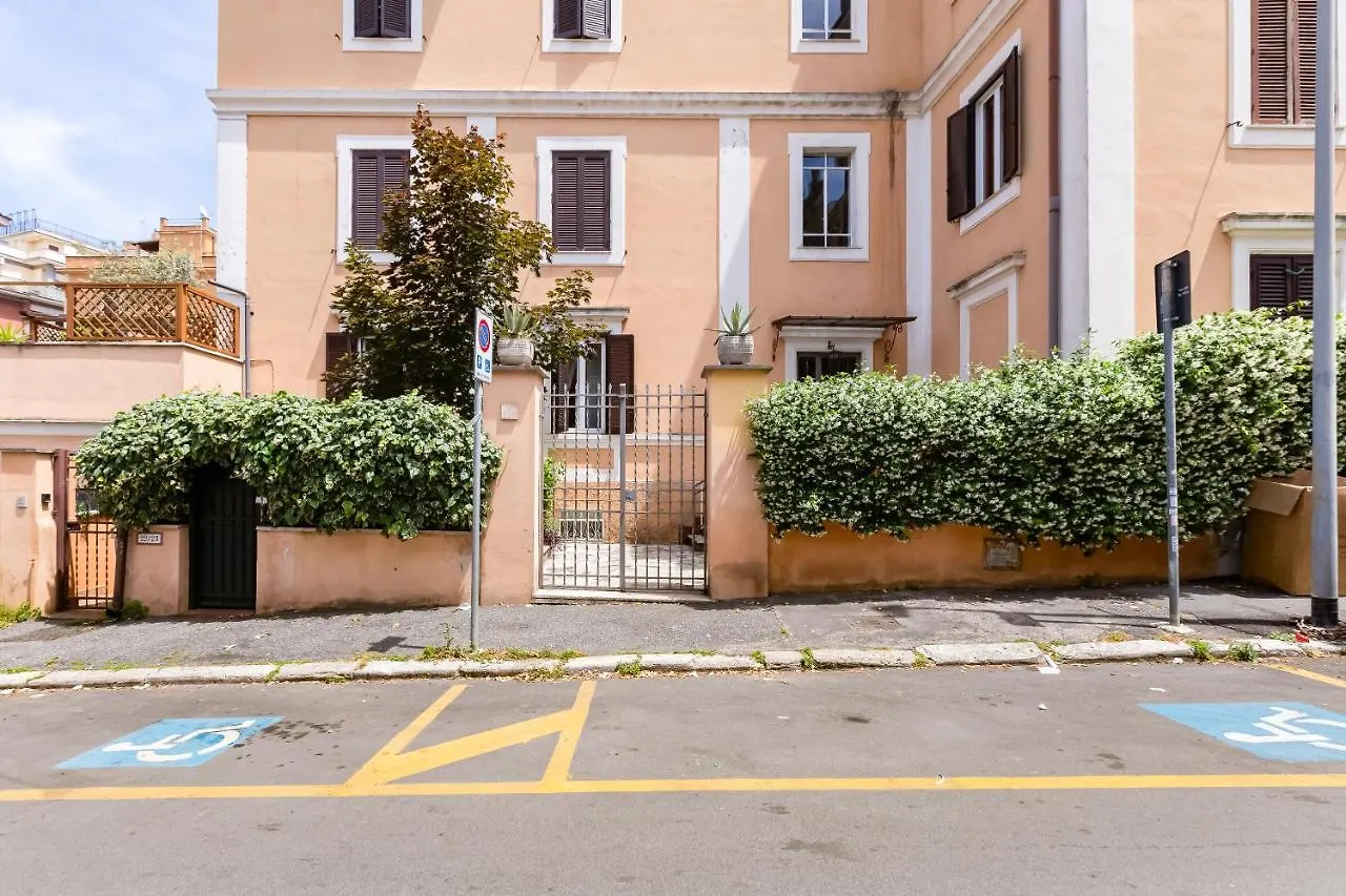 M&C San Pietro Basement House Apartment